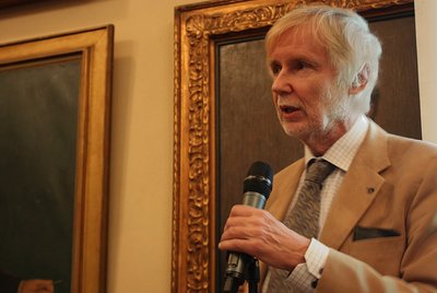 The Foreign Minister of Finland Erkki Tuomioja talking at a colloquium about the future of the Palestine state. 