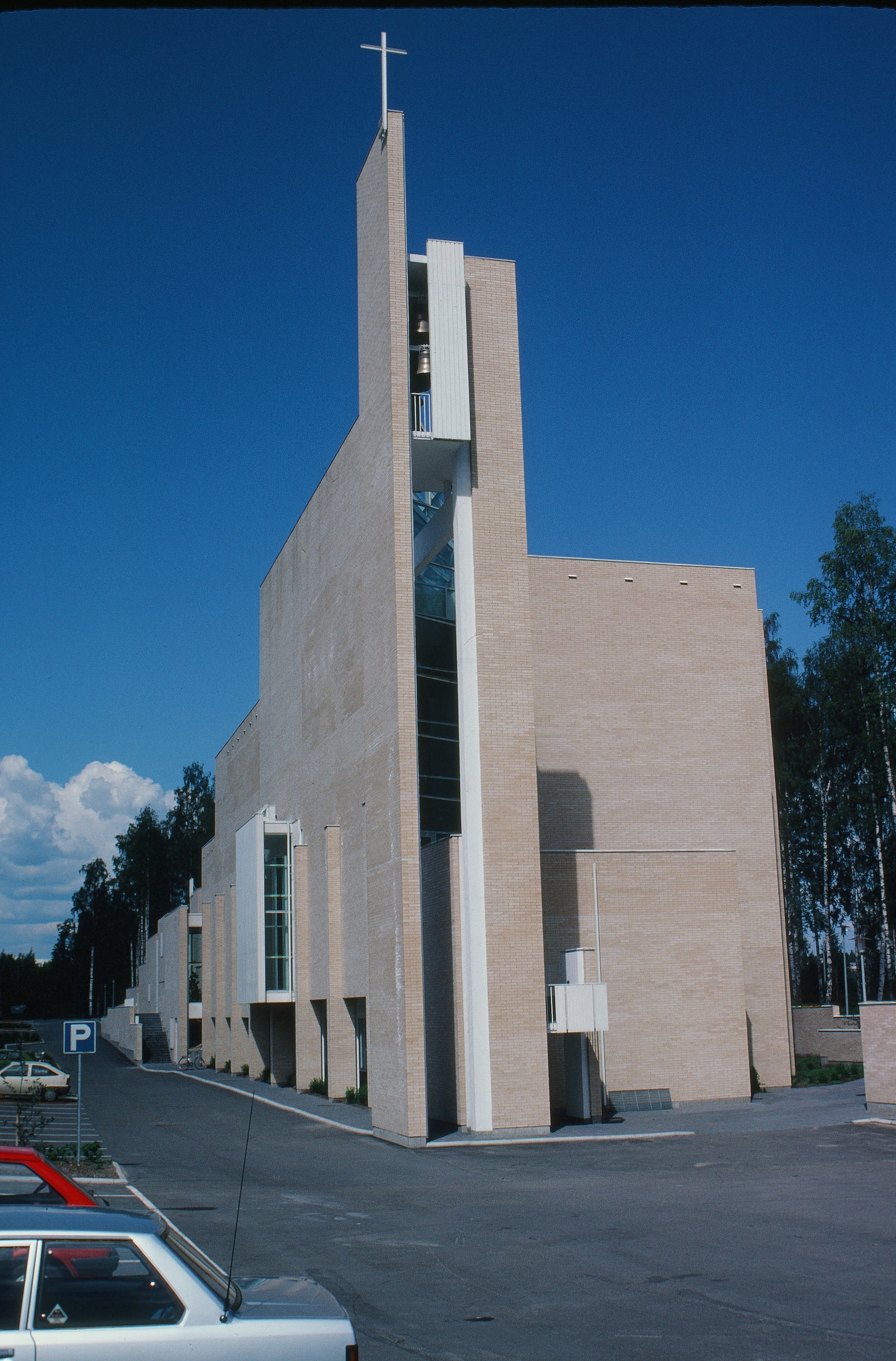 Photo of the Myyrmäki Church (1984), Vantaa.